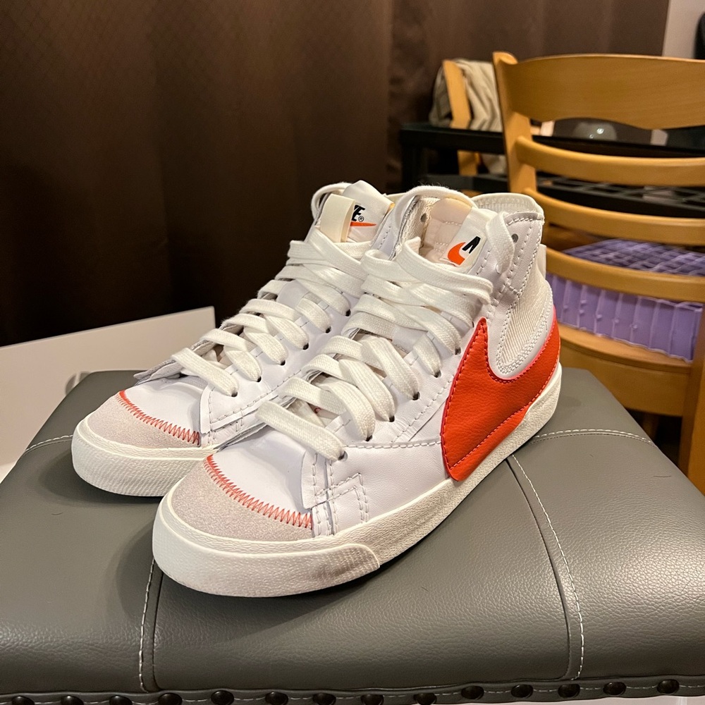 Nike Blazer Mid 77 Jumbo